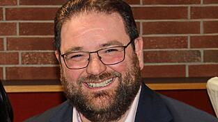 Die Erwartungen an den designierten Landrat Tobias Beck sind hoch, der Zuspruchs seines Heimatortes gro&szlig;.