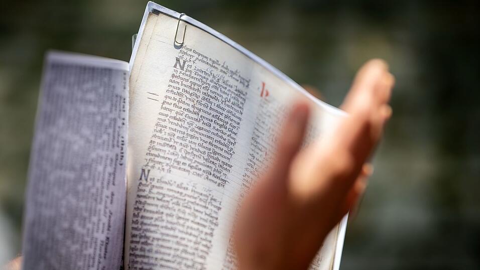 In der Urkunde von 1269 - hier eine Kopie - ist ein Bräter erwähnt. In der Urkunde von 1269 - hier eine Kopie - ist ein Bräter erwähnt.