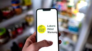 Verbraucher werden gebeten, die betroffene Wokpfanne nicht weiter zu benutzen. (Symbolbild) Verbraucher werden gebeten, die betroffene Wokpfanne nicht weiter zu benutzen. (Symbolbild)