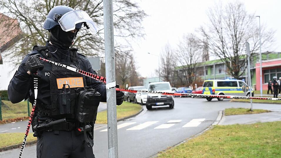 Das Gel&auml;nde war zwischenzeitlich weitr&auml;umig abgesperrt.