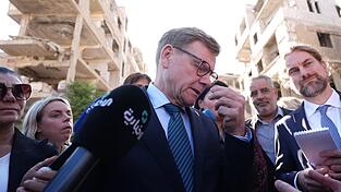 Bundesaußenminister Johann Wadephul hat die Zerstörung Syriens während seines Besuchs vergangene Woche sichtlich angefasst. Bundesaußenminister Johann Wadephul hat die Zerstörung Syriens während seines Besuchs vergangene Woche sichtlich angefasst.