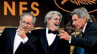 Amerikanischer Regisseur Steven Spielberg, Produzent George Lucas und Schauspieler Harrison Ford auf der Eröffnungsgala zu 'Indiana Jones 4' am 18. Mai 2008 in Cannes (Frankreich).