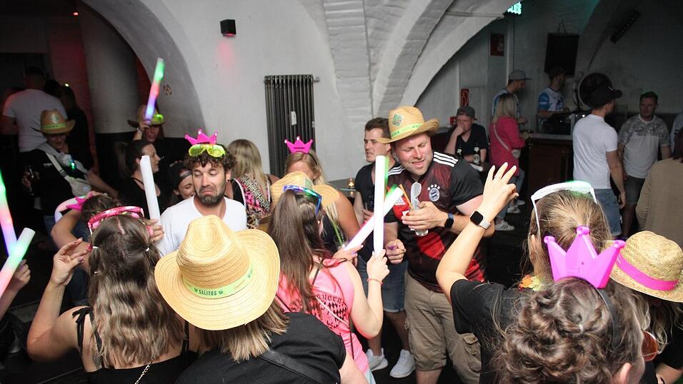 Das sind die schönsten Bilder von der Malle-Party im Trixi Schneider in Landshut.