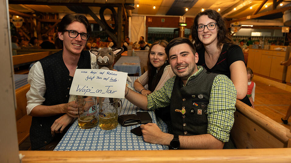 Die Partybilder vom Montag, 21. August 2023, aus dem Festzelt Reisinger. Die Partybilder vom Montag, 21. August 2023, aus dem Festzelt Reisinger.