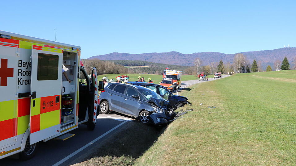 Im Einsatz waren auch zwei Rettungswagen.