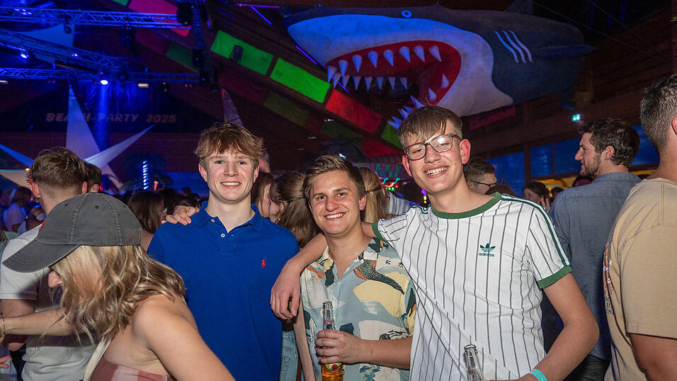 Die besten Bilder vom Samstag zeigen Tanzen und jede Menge Spaß. Die besten Bilder vom Samstag zeigen Tanzen und jede Menge Spaß.