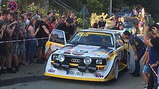 Wer Glück hat, kann bei den Verlosungsfahrten eine Runde mit einem echten Sportwagen, wie hier dem legendären Audi S1, drehen. Wer Glück hat, kann bei den Verlosungsfahrten eine Runde mit einem echten Sportwagen, wie hier dem legendären Audi S1, drehen.