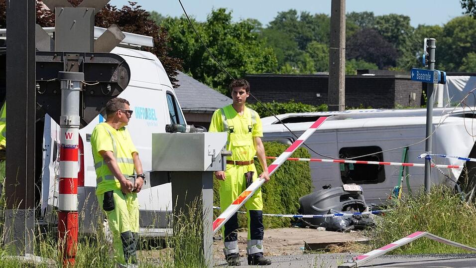 Angehörige werden vor Ort versorgt. Angehörige werden vor Ort versorgt.