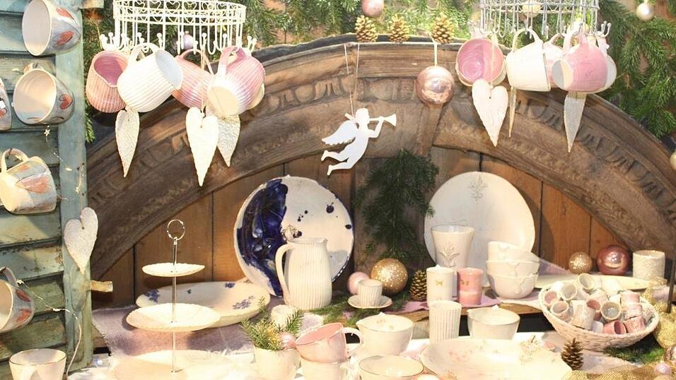 In Landshut lockten am Wochenende der Kunsthandwerkermarkt und die H&uuml;ttengaudi zahlreiche Besucher an.