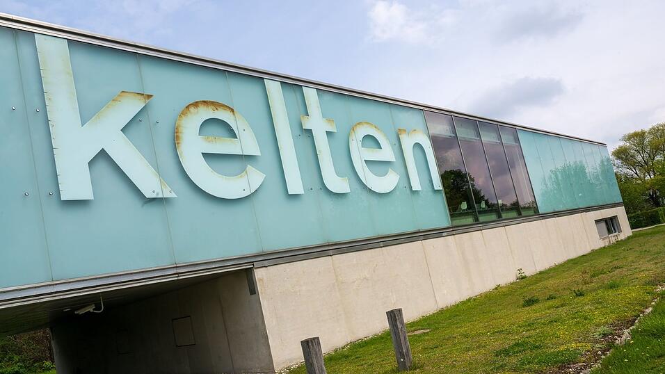 Aus dem Kelten Römer Museum in Manching nahe Ingolstadt wurde der kostbare Goldschatz gestohlen. (Archivbild) Aus dem Kelten Römer Museum in Manching nahe Ingolstadt wurde der kostbare Goldschatz gestohlen. (Archivbild)