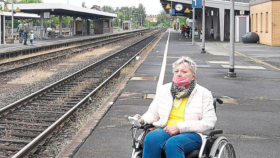 Keine Elektrifizierung, keine Barrierefreiheit: Die Oberpfalz droht bei der Mobilität mit der Bahn erneut abgehängt zu werden. Keine Elektrifizierung, keine Barrierefreiheit: Die Oberpfalz droht bei der Mobilität mit der Bahn erneut abgehängt zu werden.