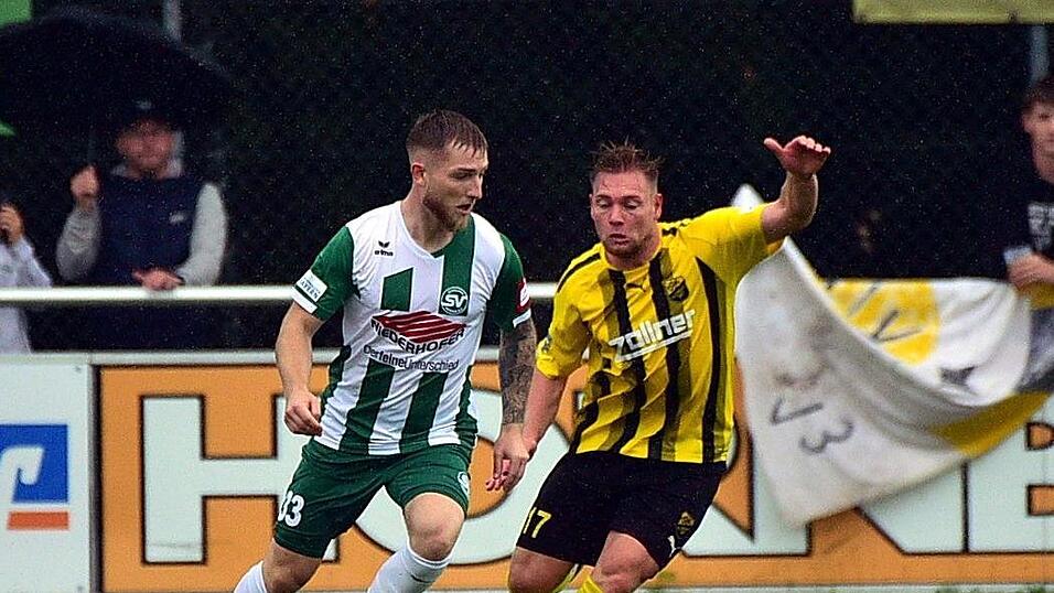 Jonas Goß (links) wechselt im Sommer vom Liga-Konkurrenten SV Schalding-Heining zur DJK Vilzing (rechts Fabian Trettenbach). Jonas Goß (links) wechselt im Sommer vom Liga-Konkurrenten SV Schalding-Heining zur DJK Vilzing (rechts Fabian Trettenbach).