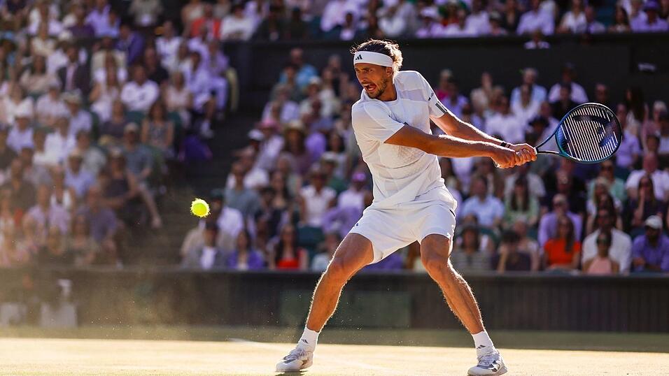 Spielt jetzt deutlich offensiver: Alexander Zverev. Spielt jetzt deutlich offensiver: Alexander Zverev.
