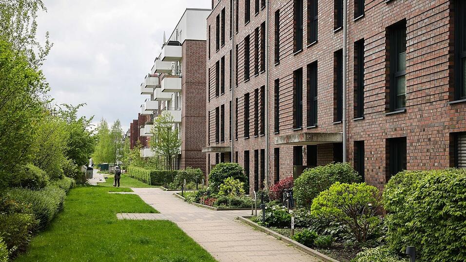 Wohnungen in Hamburg: Viele werden m&ouml;bliert oder auf Zeit vermietet (Archivbild)