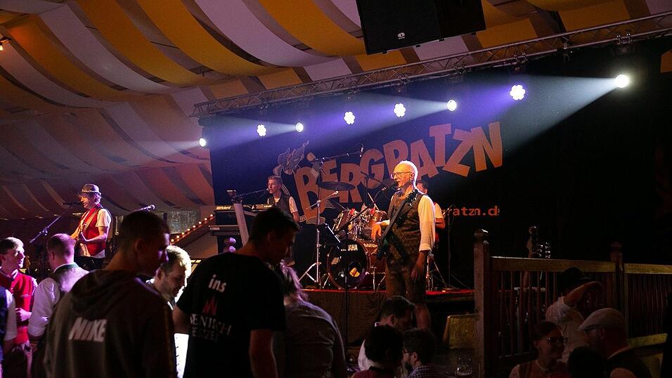 Die Partybilder vom Freitag, 12. August 2022, aus dem Festzelt Nothaft.