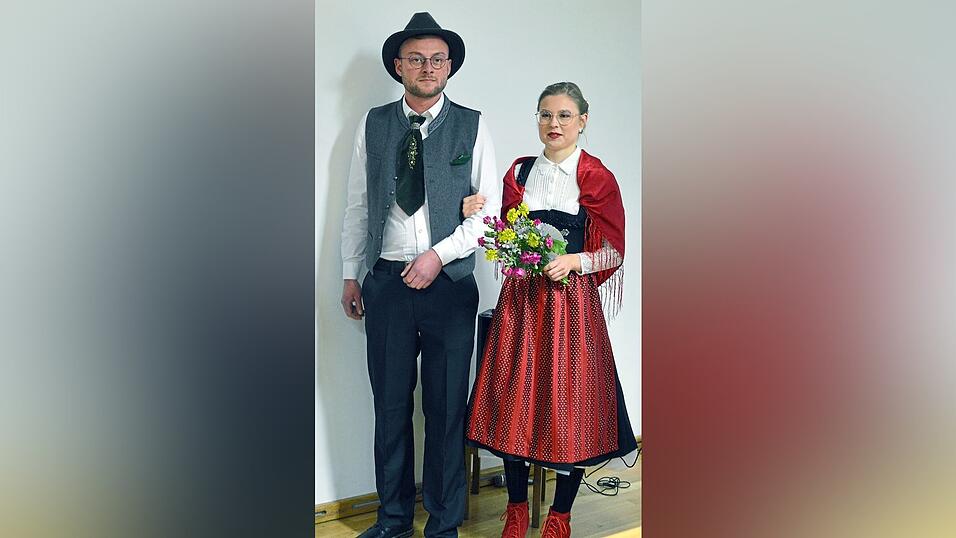 Als Prinzenpaar werden Annalena I. und Raphael I. am 11. Februar 2023 vermehlt. Als Prinzenpaar werden Annalena I. und Raphael I. am 11. Februar 2023 vermehlt.