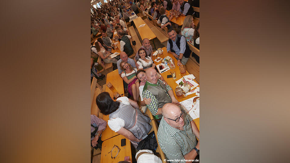 Die Partybilder von Freitag, 19. August 2022, aus dem Festzelt Lechner.