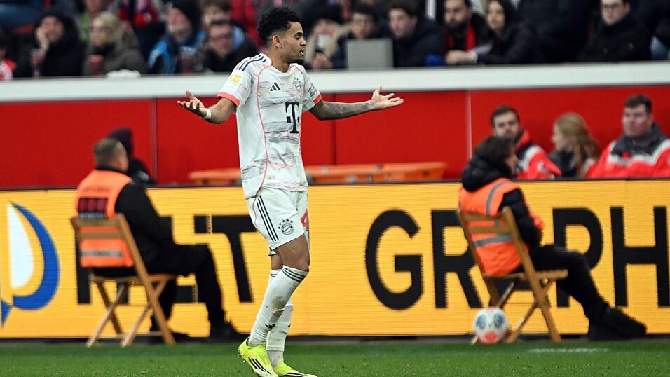 Haderte mit seinem Platzverweis: Luis Diaz.