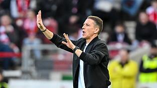 Der Druck nimmt zu: VfL-Trainer Daniel Bauer Der Druck nimmt zu: VfL-Trainer Daniel Bauer