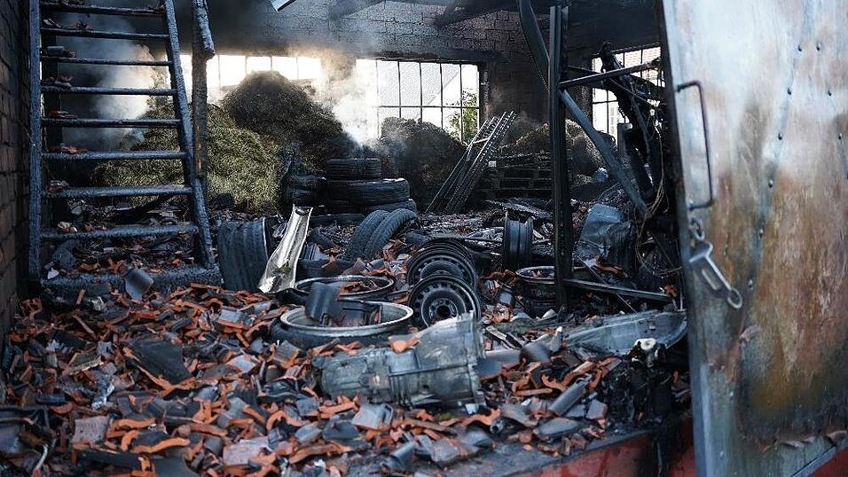 In Reisbach hat es in einer Werkstatt gebrannt. In Reisbach hat es in einer Werkstatt gebrannt.