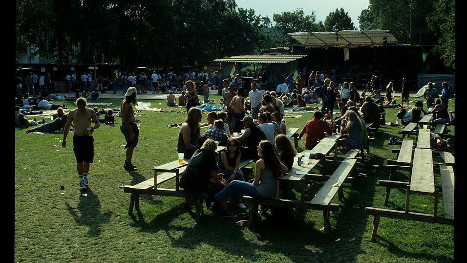 1992: So sah es in Weigendorf in den Neunzigern aus. 1992: So sah es in Weigendorf in den Neunzigern aus.