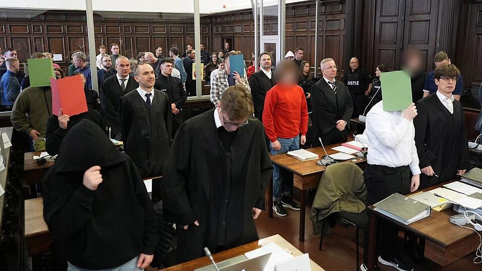 In Hamburg l&auml;uft der Prozess gegen mutma&szlig;liche Mitglieder der rechtsextremistischen Terrorgruppe &laquo;Letzte Verteidigungswelle&raquo;. (Archivbild)