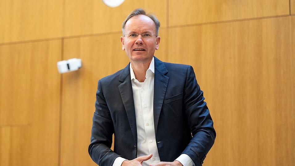 Im Wirecard-Prozess ist die Verteidigungsstrategie des früheren Konzernchefs Markus Braun gescheitert. (Archivbild) Im Wirecard-Prozess ist die Verteidigungsstrategie des früheren Konzernchefs Markus Braun gescheitert. (Archivbild)
