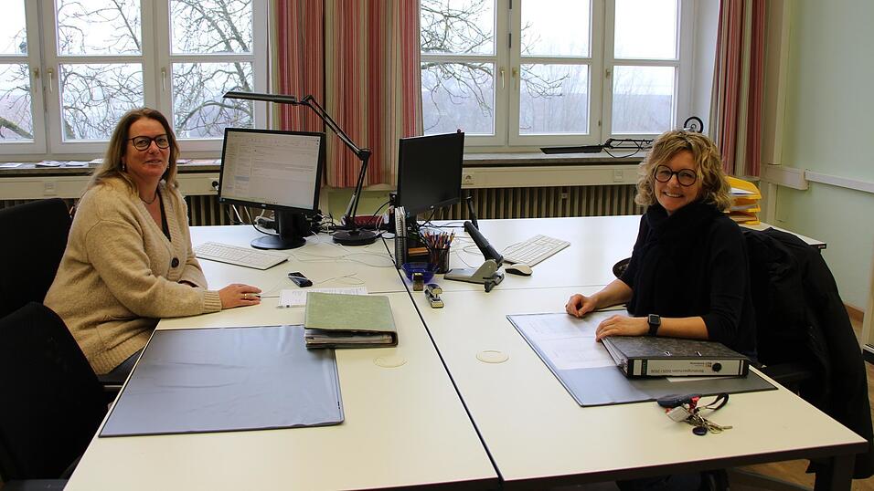 Sie sind die Nachfolgerinnen der früheren Berater Markus Tosch und Michael Stadler: Martina Weber (links) und Anja Gruber stehen seit diesem Schuljahr allen zur Seite, die Hilfe bei schulischer Inklusion benötigen. Sie sind die Nachfolgerinnen der früheren Berater Markus Tosch und Michael Stadler: Martina Weber (links) und Anja Gruber stehen seit diesem Schuljahr allen zur Seite, die Hilfe bei schulischer Inklusion benötigen.