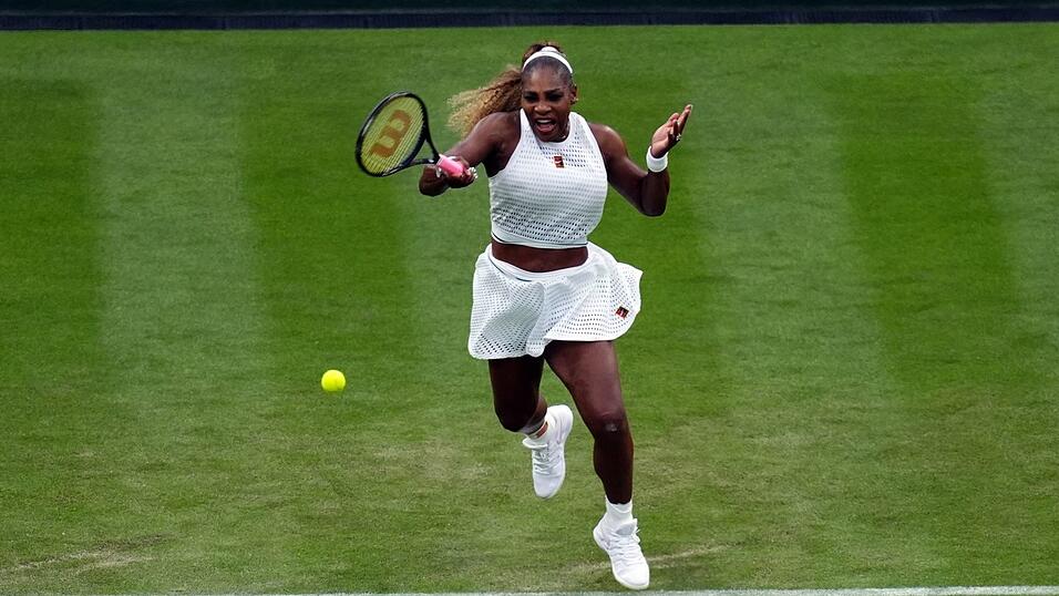 F&uuml;r Serena Williams war das Einzel-Comeback in Wimbledon schnell wieder vorbei.