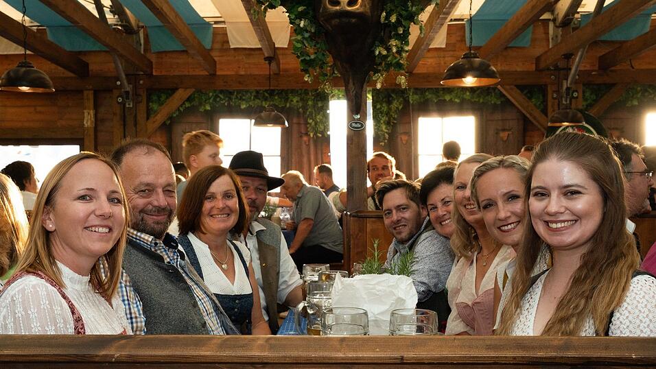 Die Partybilder vom Donnerstag, 13. August, aus dem Festzelt Wenisch. Die Partybilder vom Donnerstag, 13. August, aus dem Festzelt Wenisch.
