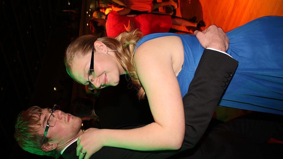 Die Bilder vom Abschlussball der Tanzschule Seidel in der Fraunhofer-Halle am 28. November. Die Bilder vom Abschlussball der Tanzschule Seidel in der Fraunhofer-Halle am 28. November.