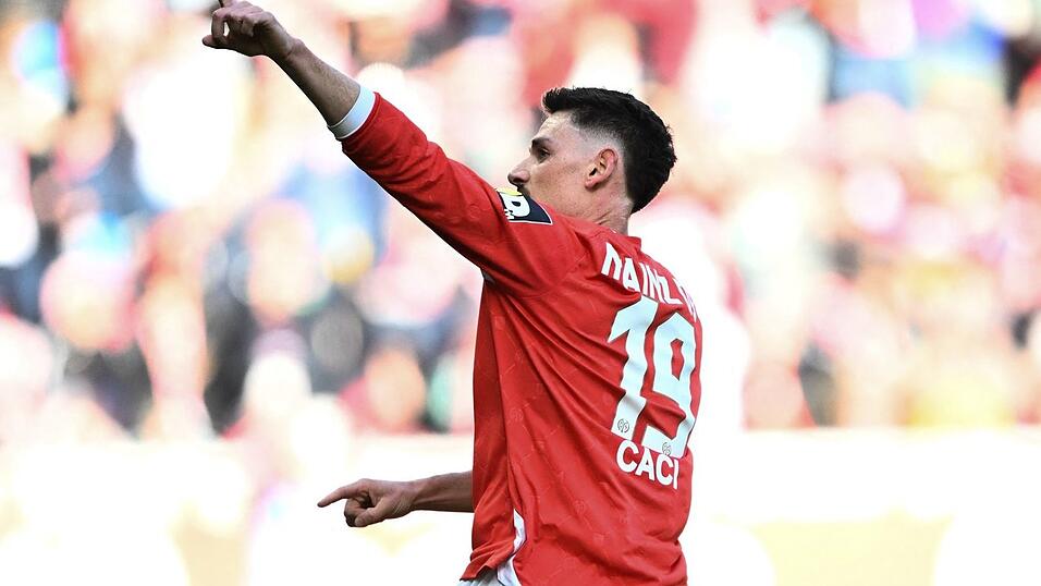 Traf vor der Pause zum Anschluss für Mainz: Anthony Caci. Traf vor der Pause zum Anschluss für Mainz: Anthony Caci.