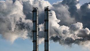 Gut jedes zweite der 100 umsatzst&auml;rksten Unternehmen in Deutschland machte von Januar bis September weniger Gewinn. (Symbolbild)