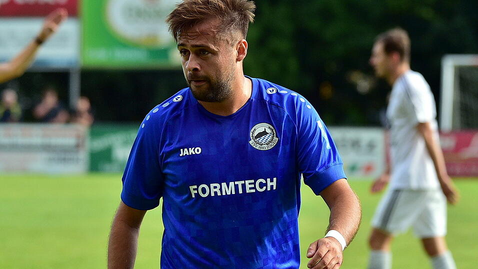 Michael Faber aus Stephansposching stand einst mit dem SSV Jahn Regensburg vor 15.000 Zuschauern auf dem Platz. Heute ist er Leistungstr&auml;ger beim Landesligisten TSV Bogen.