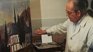 Prof. Alois Koch an der Staffelei: Das Foto entstand Anfang der Neunzigerjahre.