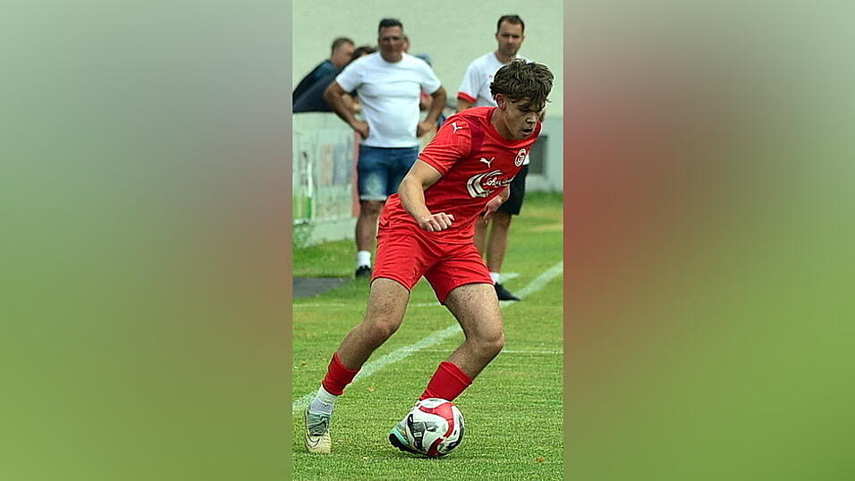 Lukas Steiniger fehlt der SpVgg Plattling in beiden Oster-Spielen, er weilt im Urlaub.