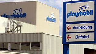 Die Playmobil-Produktion soll nach mehr als 50 Jahren in Dietenhofen eingestellt und an andere Standorte verlagert werden. (Archivbild)