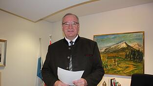 Während Landrat Franz Löfflers Amtszeit ist Glasfaserausbau ein breites Thema gewesen. Während Landrat Franz Löfflers Amtszeit ist Glasfaserausbau ein breites Thema gewesen.