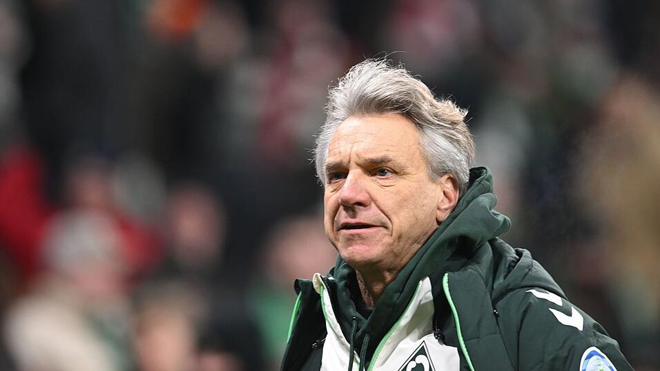 Sitzt Horst Steffen auch beim n&auml;chsten Spiel noch auf der Werder-Bank?