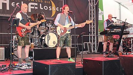 Stimmung pur: Erwin und die Heckflossen heizen den Besuchern ein.