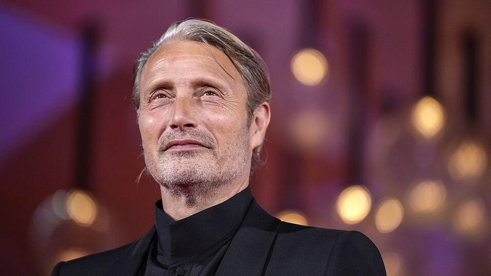 Im Kino hatte Mads Mikkelsen schon verschiedenste Rollen. Im echten Leben w&auml;re er gern drei Wochen lang Roger Federer. (Archivbild)