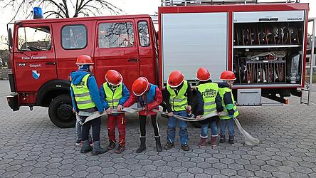 Mädchen und Jungen zwischen sechs und zwölf Jahren können sich bei den Geiganter 'Britschlkinds' für die Feuerwehr begeistern.