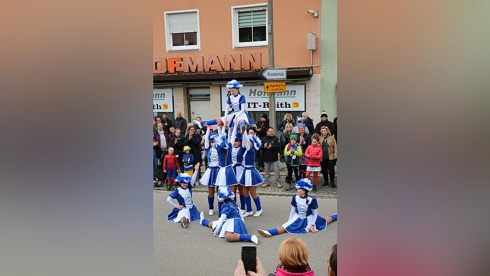 Die schönsten Bilder von den Faschingsumzügen in Bogen aus den vergangenen Jahren Die schönsten Bilder von den Faschingsumzügen in Bogen aus den vergangenen Jahren