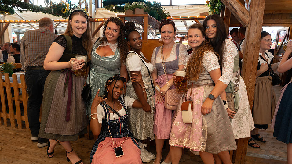 Die Partybilder vom Mittwoch, 14. August 2024, aus dem Festzelt Nothaft. Die Partybilder vom Mittwoch, 14. August 2024, aus dem Festzelt Nothaft.