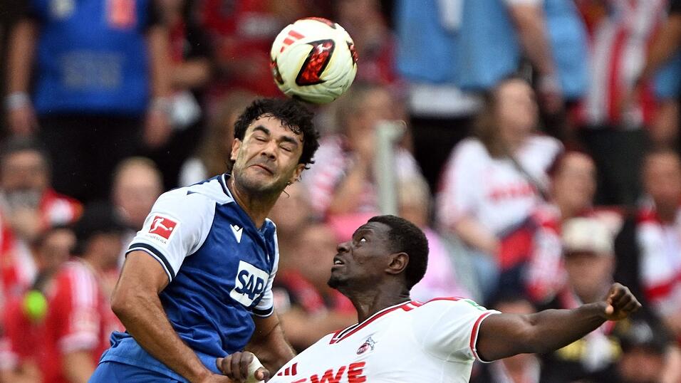 Ozan Kabak ging trotz eines Treffers als Verlierer mit der TSG Hoffenheim vom Platz. Ozan Kabak ging trotz eines Treffers als Verlierer mit der TSG Hoffenheim vom Platz.