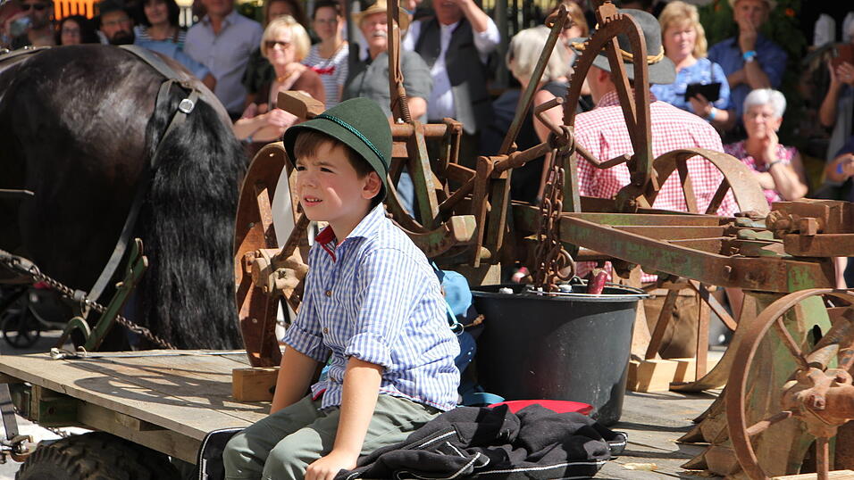 Der 35. Rosstag in Bad K&ouml;tzting. Bilder vom Festumzug &bdquo;Landwirtschaft und Handwerk von damals&ldquo;.
