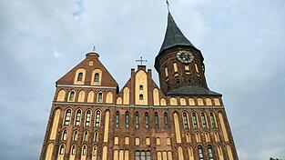 Der Königsberger Dom ist bis heute das Wahrzeichen der Stadt, die sich seit 80 Jahren Kaliningrad nennt. (Archivbild) Der Königsberger Dom ist bis heute das Wahrzeichen der Stadt, die sich seit 80 Jahren Kaliningrad nennt. (Archivbild)