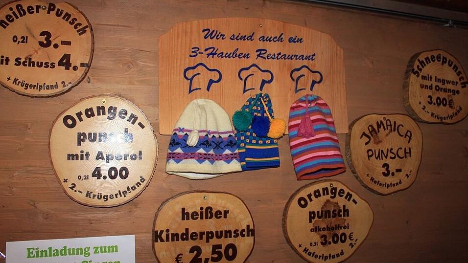 Der Christkindlmarkt und die Weihnachtspyramide geh&ouml;ren in der Adventszeit zu den beliebtesten Treffpunkten in Landshut.