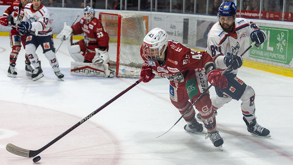 Die Eisb&auml;ren Regensburg (rote Trikots) haben am Sonntag zur&uuml;ckgebissen und die DEL2-Finalserie gegen die Kassel Huskies auf 1:1 ausgeglichen.
