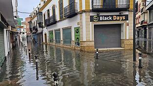 In der Stadt Algeciras setzte das Sturmtief &laquo;Adam&raquo; viele Stra&szlig;en unter Wasser.